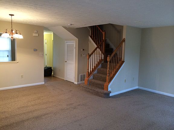 3rd image of 7284 Mahogany Dr