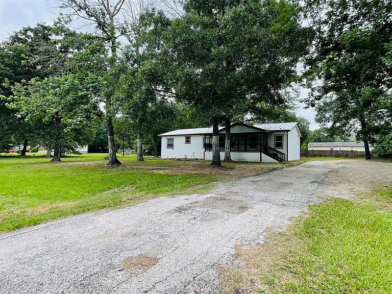 27613 County Road 3745 — Photo 20