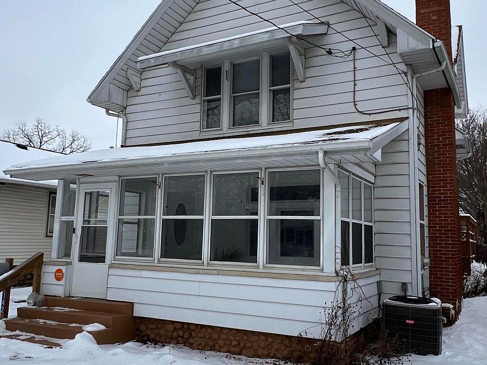 1st image of 142 Winter St