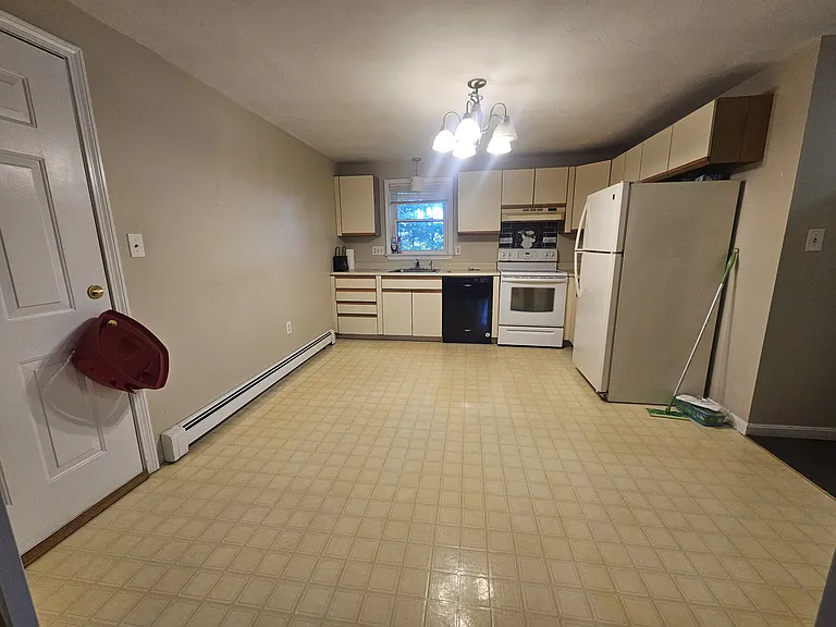 200 Circle Rd #12 — Photo 8