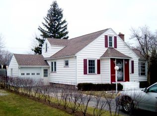 71 Ridgewood Dr, Rochester, NY 14622