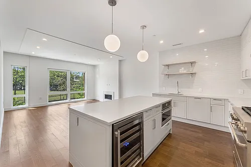 386 9th St #Townhouse J Photo 1