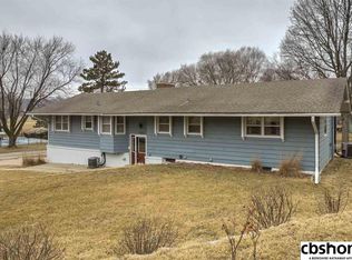 1722 S 96th St, Omaha, NE 68124