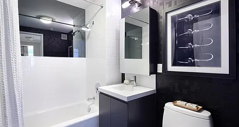 Rented by Aura Management