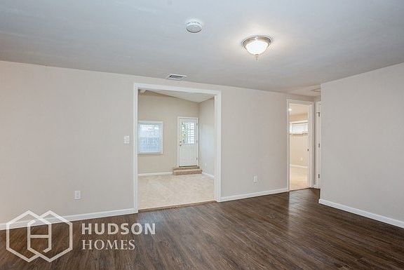 3rd image of 42 College Hills Dr