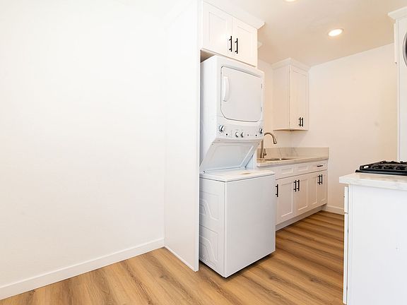 5th image of 12512 Rose Ave #A