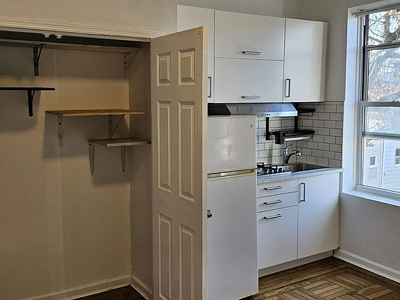 2nd image of 1360 Ocean Ave APT 3H