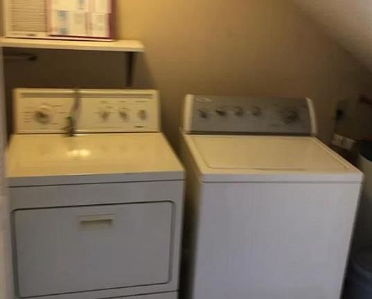 4th image of 2532 E Sweetbriar Dr
