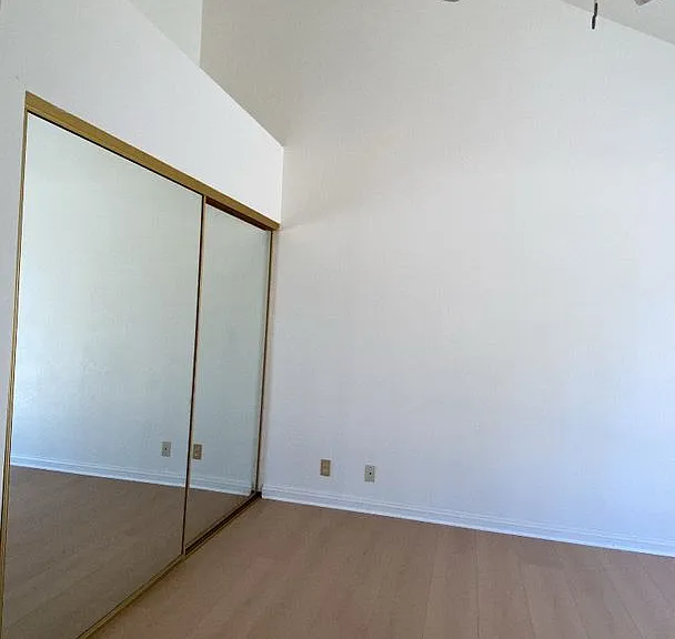 6005 Brougham St — Photo 11