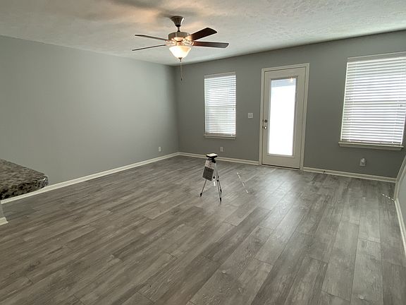 2nd image of 3557 Nightshade Dr