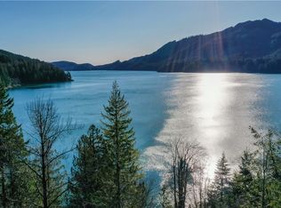 121 N Wynoochee Dr, Hoodsport, WA 98548