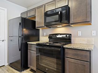 1750 S Linder Rd BUILDING G-102, Meridian, ID 83642