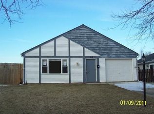 112 Braeburn Dr, Montgomery, IL 60538