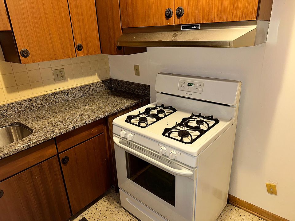 238 Hollywood Ave, Munster, IN 46321 Zillow