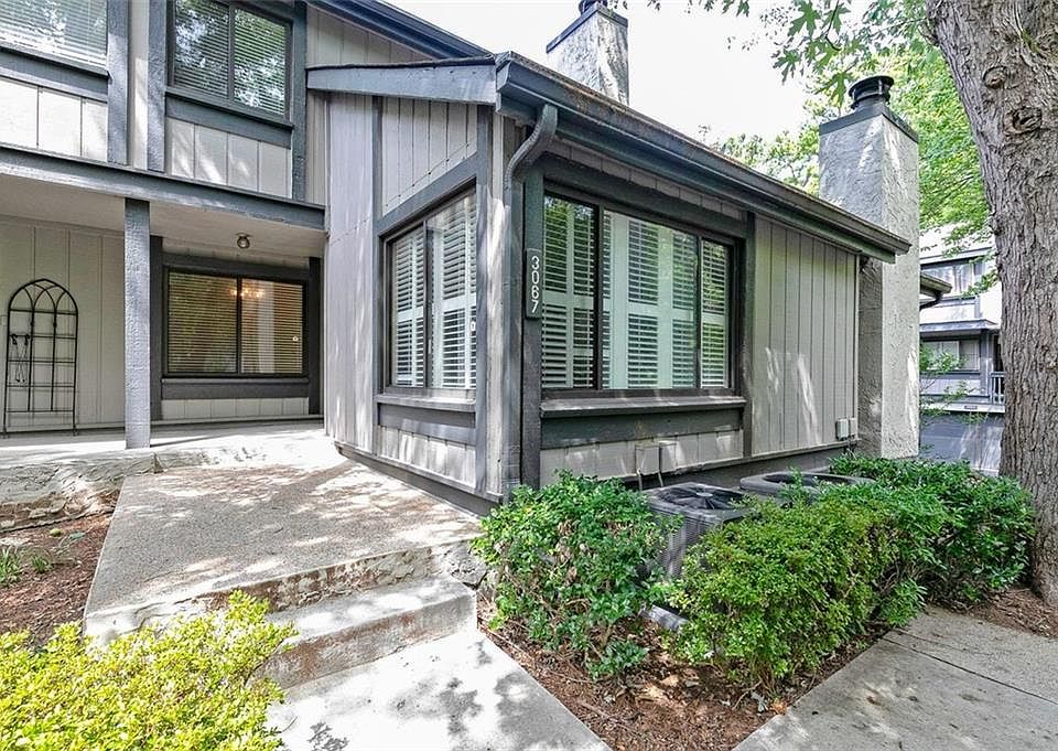 1st image of 3067 Balearic Dr SE