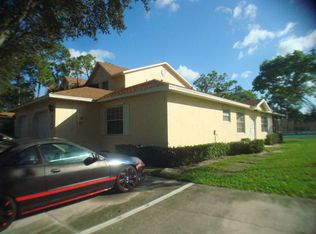 2104 Maplewood Dr, Greenacres, FL 33415