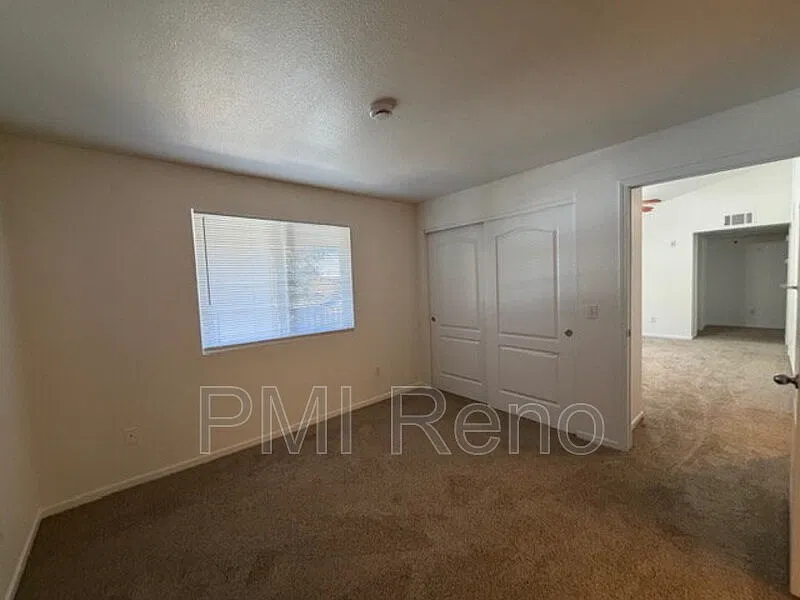 2 bed, 2.0 bath, 930 sqft, $1,698 — Photo 4