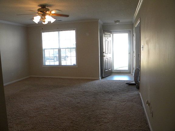 2nd image of 4625 Periwinkle Pl