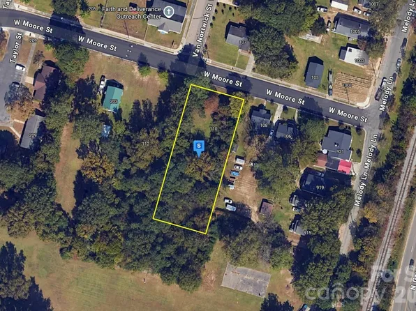 110 W Moore St, Greenville, NC 27834