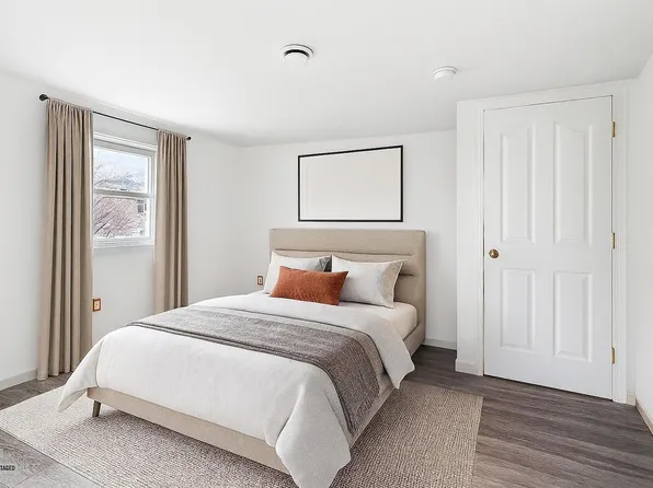 689 2nd Street image 10 of 22