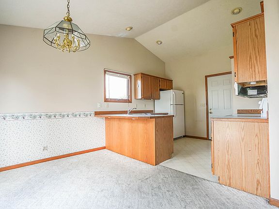 5th image of 14325 Aspen Vale Dr