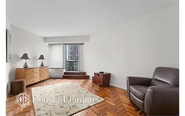 Rented by Douglas Elliman | media 16