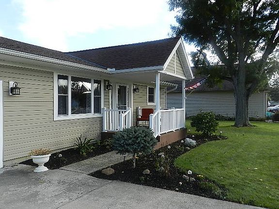 3rd image of 2505 Gast Dr