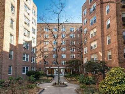 800 Grand Concourse APT 2WS, Bronx, NY, 10451