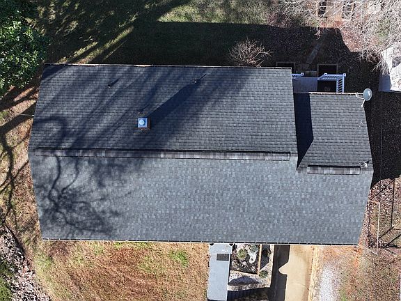 2nd image of 126 Bel Aire Dr