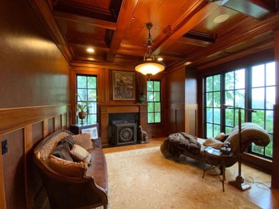 2nd image of 9547 Hampton Reserve Dr