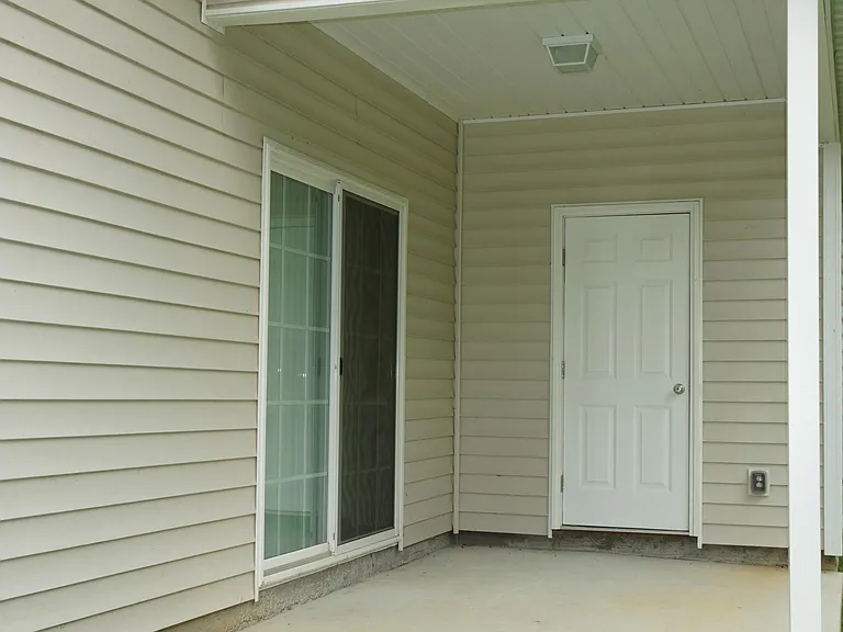 2344 Chavis Dr #B — Photo 34