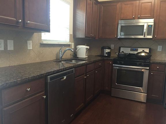 5th image of 5599 Lindeman Ln