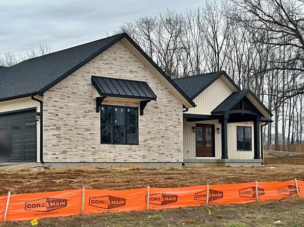 18 Deerfield Ln, Washington, IN 47501