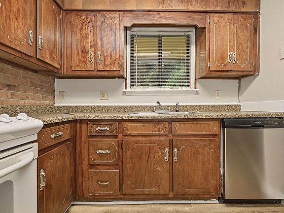 3rd image of 8666 Anna Way #8667