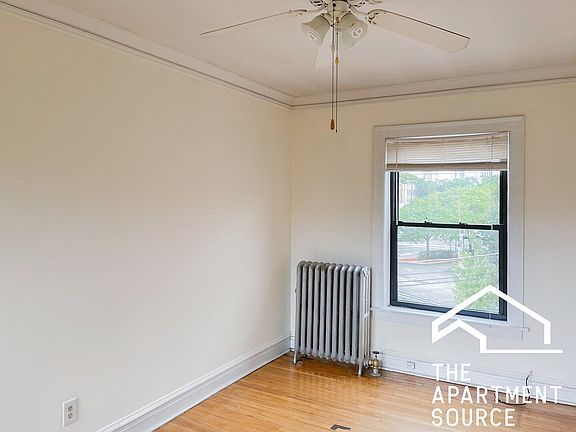3rd image of 5945 N Paulina St #1