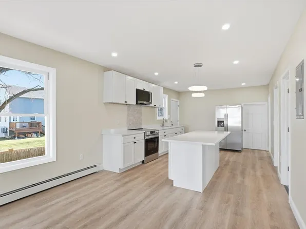 6 Kimball St, Haverhill, MA 01830