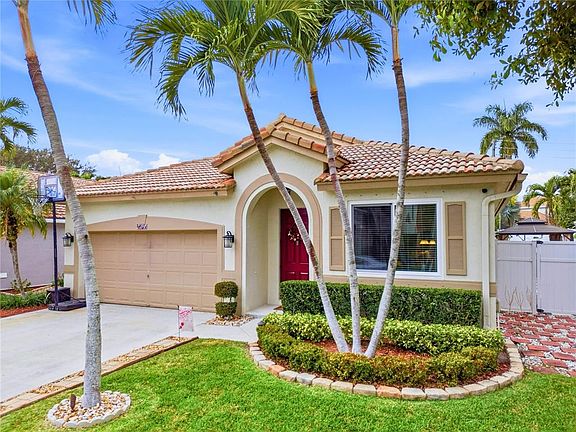 3rd image of 1049 Fosters Mill Rd