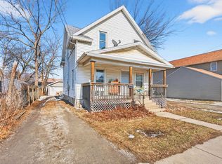 1008 W 9th Ave, Oshkosh, WI 54902