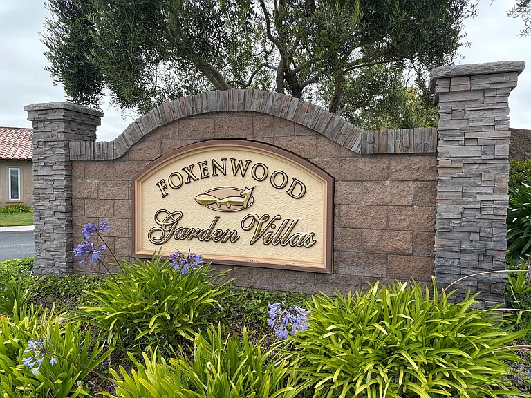 4304 Foxenwood Cir — Photo 23