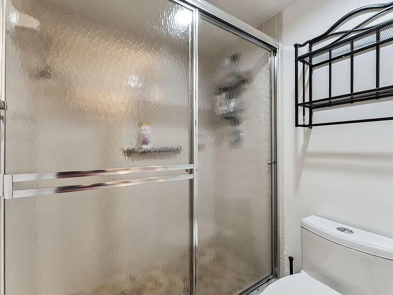 15301 Pembridge Ave #43 — Photo 18