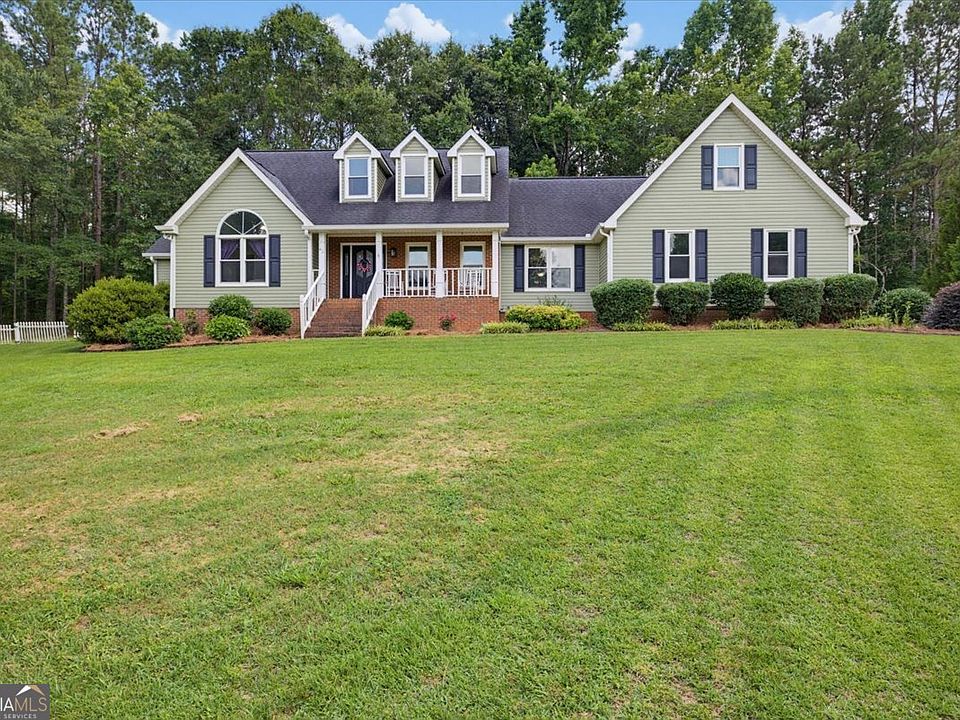 1st image of 42 Woods Way