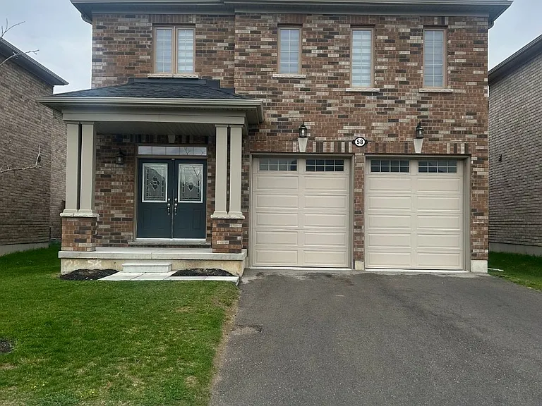 58 Seaton Cres — Photo 1