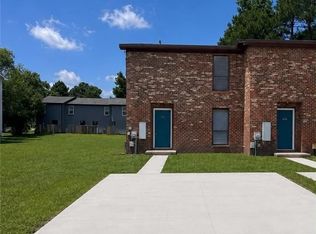 1416 Tangora Ln, Fayetteville, NC 28304