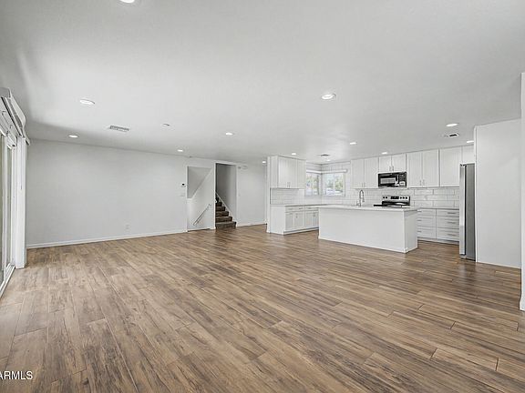 5th image of 1403 E MINTON Drive