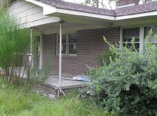 1895 Rowan Rd, Clinton, NC 28328