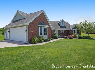 9530 Plow Point Ct SE, Alto, MI