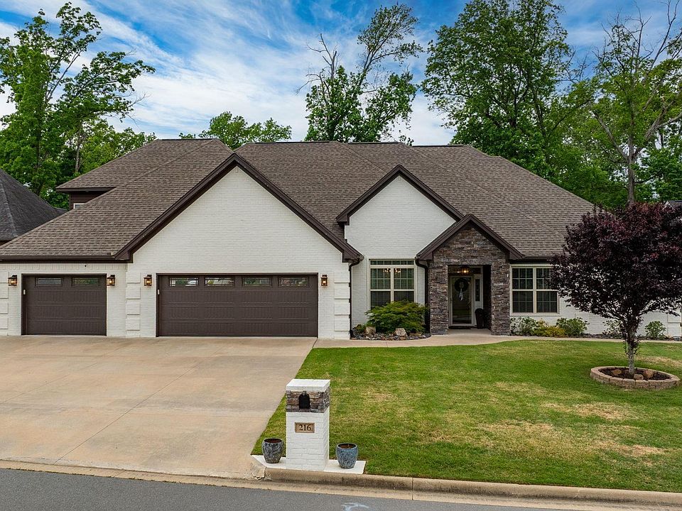 1st image of 216 Lake Valley Dr