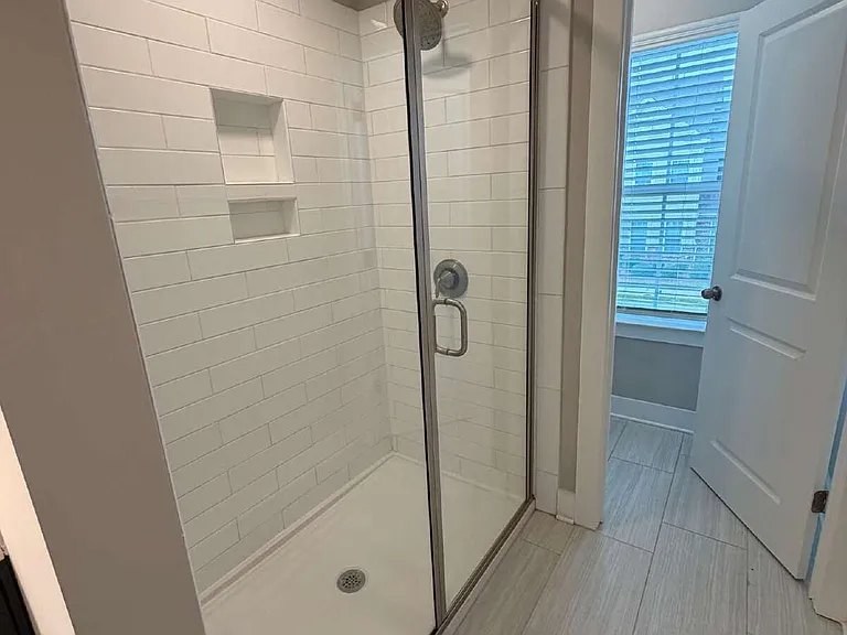 1752 Eastfall St — Photo 27