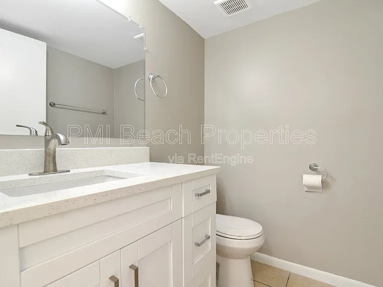 400 Nottingham Cir #D — Photo 7