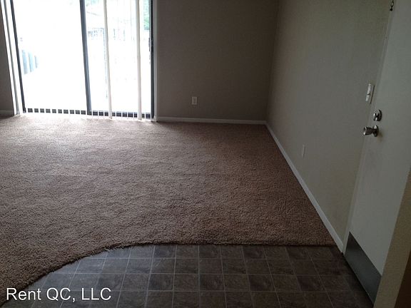 2nd image of 4421 53rd St APT 6